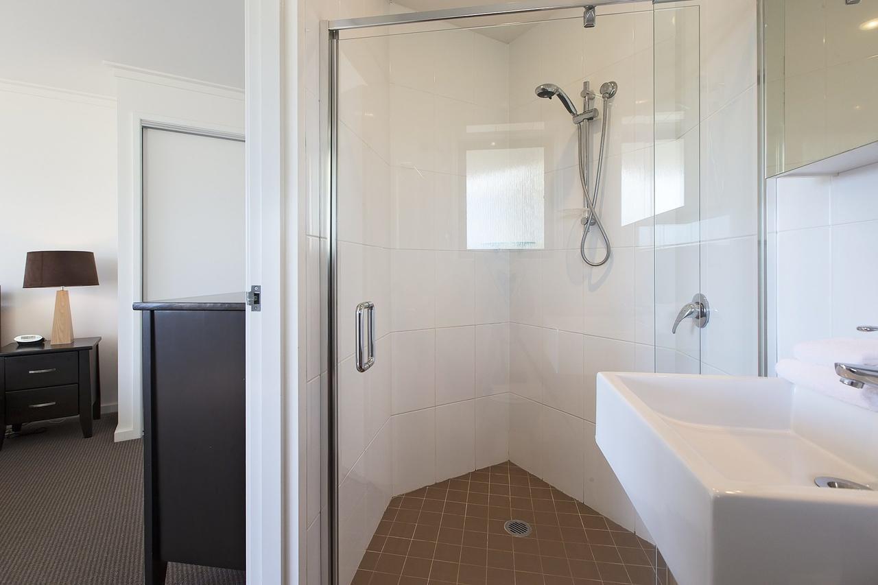 Northview 2 - Modern 2Br Townhouse L Lake View L Central Location L Spa Bath L Wifi جيندابين المظهر الخارجي الصورة